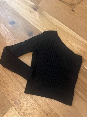Princess Polly Black One-Shoulder Cable Knit Slightly Cropped Sweater M small